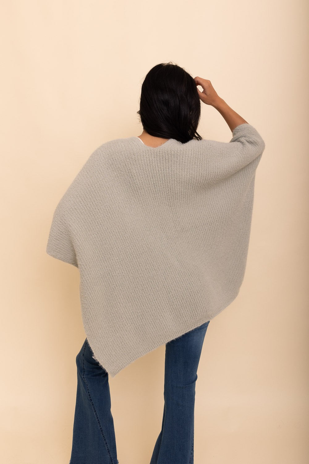 Boucle Cozy Ruana W/ Pockets