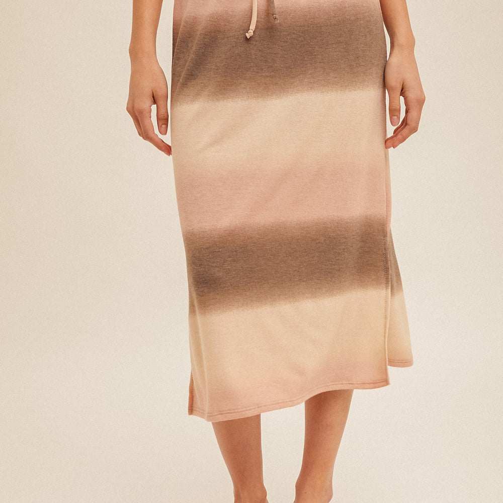 
                      
                        Side Slit Elastic Waist Skirt
                      
                    