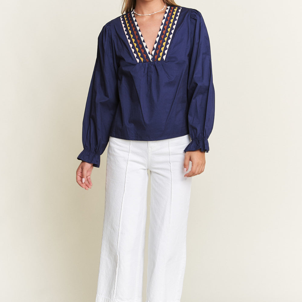 
                      
                        Color Trim Top
                      
                    