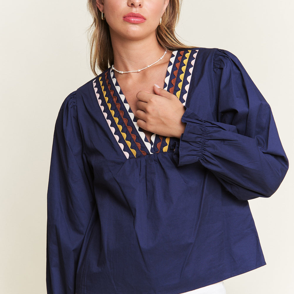 
                      
                        Color Trim Top
                      
                    