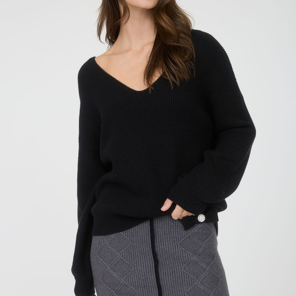 V Neck Drop Shoulder Back Bow Tie Detail Sweater