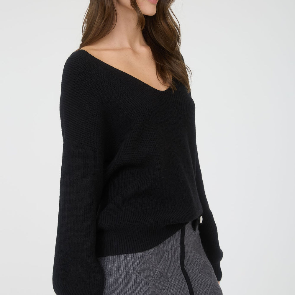 
                      
                        V Neck Drop Shoulder Back Bow Tie Detail Sweater
                      
                    