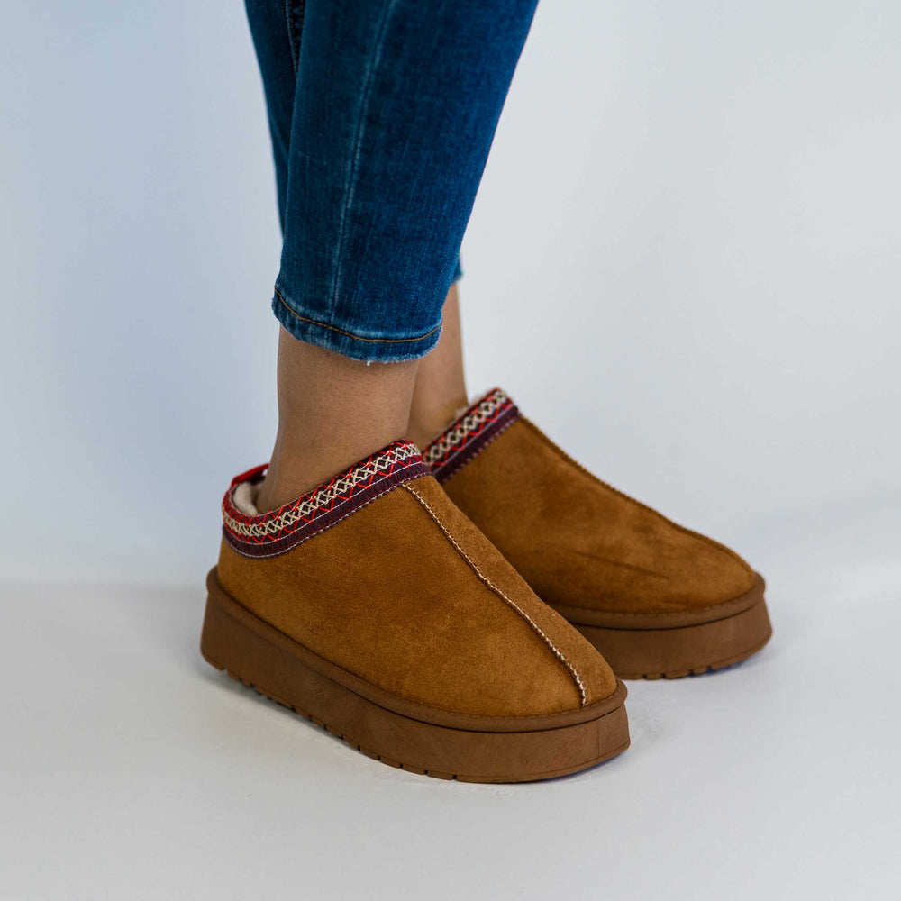 
                      
                        Faux Fur Center-Seam Slippers
                      
                    