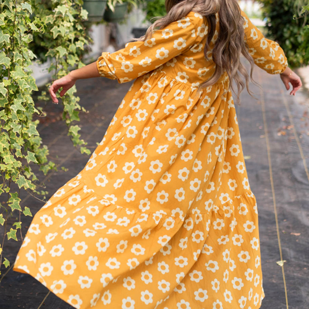 
                      
                        Yellow Flower Print Bracelet Sleeve Buttons Collared Maxi Dress
                      
                    